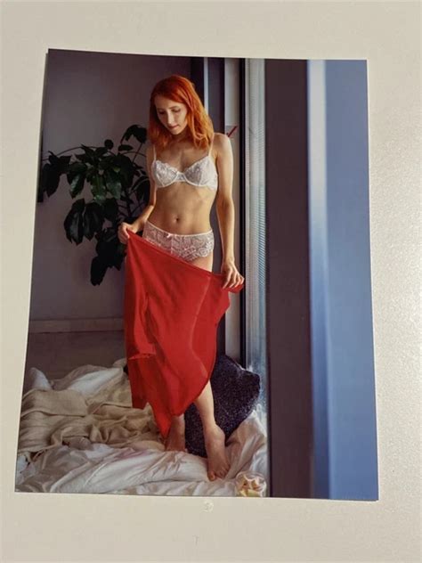 KÜNSTLERISCHES AKT FOTO Erotik Frau Nackt Kunst Nude Model EUR 1 00