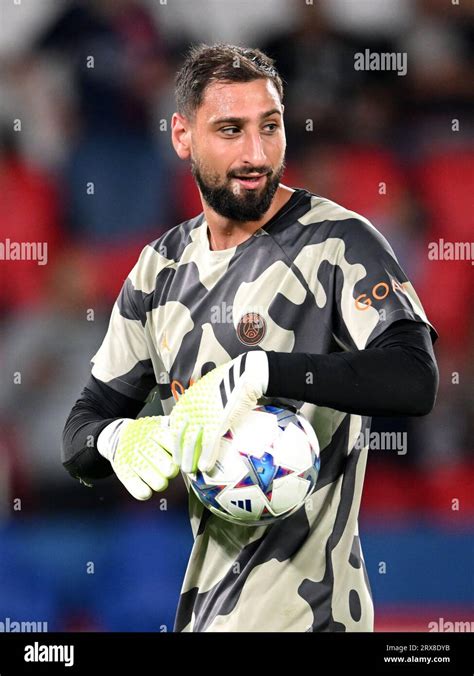 Paris Paris Saint Germain Goalkeeper Gianluigi Donnarumma During The