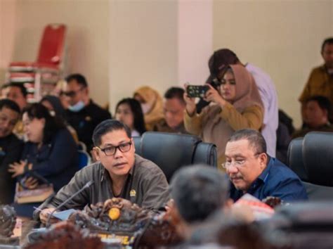 Diparipurna APBD 2024 Fraksi Golkar Minta Pemda Banggai Beri Perhatian