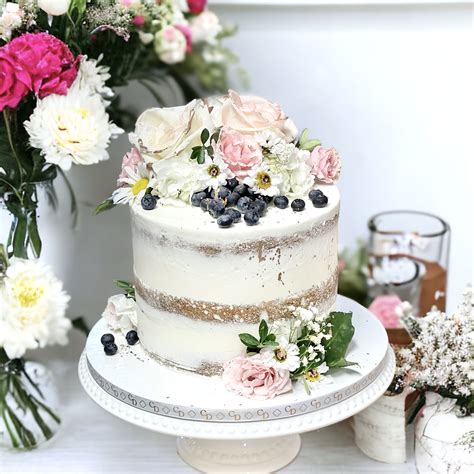 Fresh Flowers Naked Cake Cake Dolls