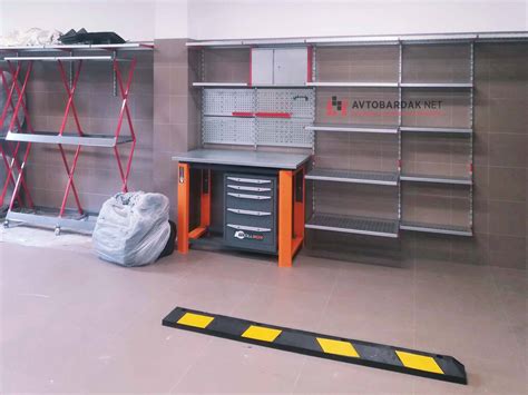 Ограничитель парковки в гараже — купить резиновый колесоотбойник