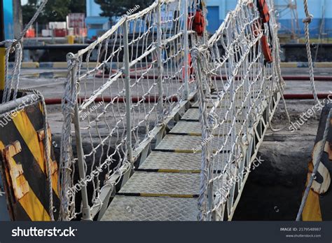 Gangway Ladder Images Browse 1 925 Stock Photos Vectors Free