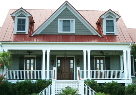 White House With Burgundy Metal Roof Lifyapp