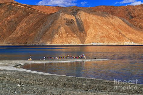 Mountains Pangong Tso Lake Leh Ladakh Jammu And Kashmir India 5