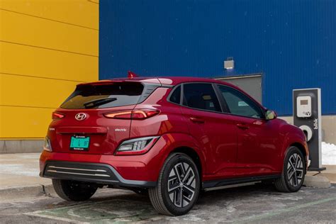 Hyundai Kona Ev Specs Price Mpg Reviews Cars