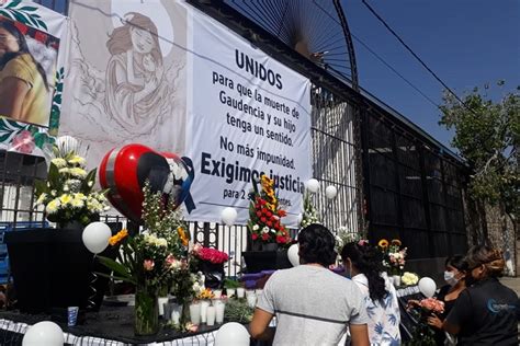 Colocan Altar En Memoria De Madre E Hijo Asesinados En Atlixco