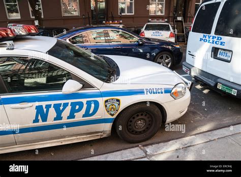 An Nypd Car Parked Up In A Manhattan Street Stock Photo Alamy