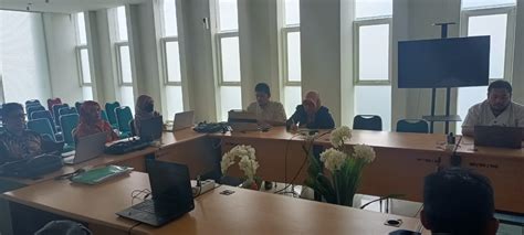 MONITORING DAN EVALUASI PENYESUAIAN STANDAR SPMI UNIVERSITAS, TURBO ...