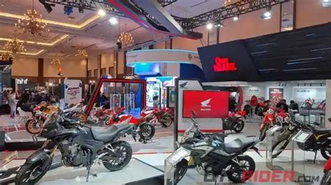 Suasana Booth Honda Di IMOS 2022 27 Unit Motor Dipajang