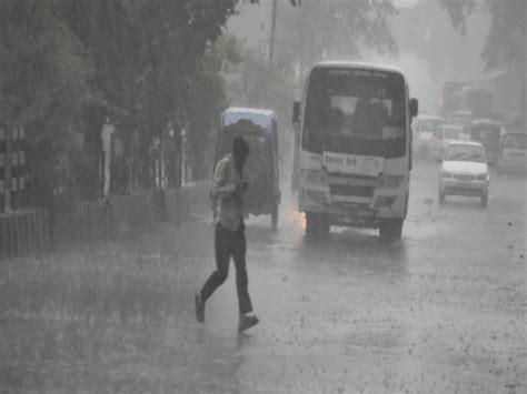 Heavy Rain Orange Alert Dehradun Tehri Pauri Nainital Champawat