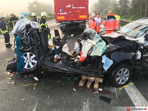 Drei Tote Nach Unfall Auf A Bei Altdorf Bildergalerie