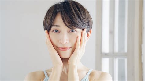 50歳を過ぎたら急に老けた？老けて見える原因と対処方法を解説 若々しい美肌へ導くスキンケアお役立ちメディア：シーボンビューティージャーナル