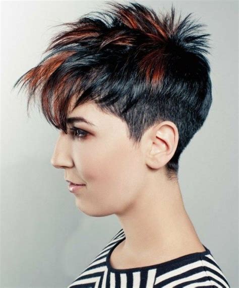 Flippige Kurzhaarfrisuren Mit Undercut Pixie Frisur