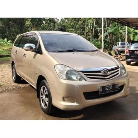 Mobil Toyota Kijang Innova G Gold Second Pajak Hidup Terawat Di