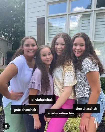 Haschak Sisters Members Ages Mom Ethnicity And More