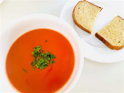 Simple 5 Ingredient Tomato Soup House Of Gandk Recipes