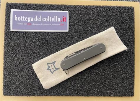 The Compact Titan Multitool Knife Made In Maniago La Bottega Del Coltello