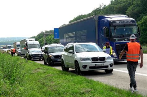 Auffahrunf Lle Sorgen F R Stau Auf Der A Bei Chemnitz