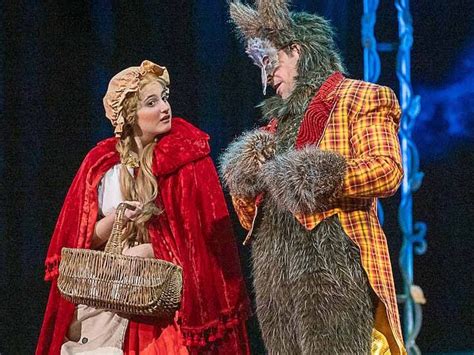 Adaptaci N Teatral De Caperucita Roja Y El Lobo Feroz Una Obra Nica