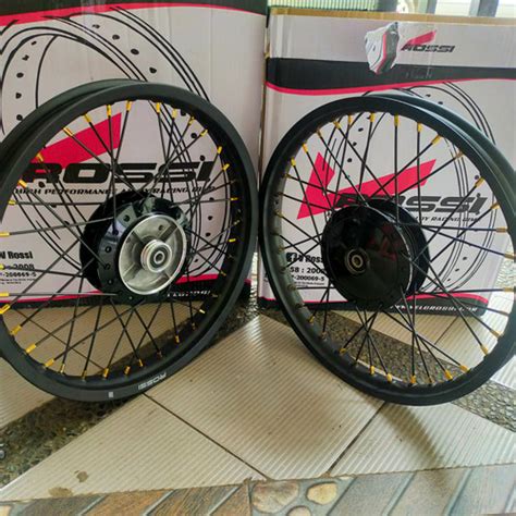 Jual VELG SET ROSSI HONDA WIN DEPAN 160 RING 18 BELAKANG 185 17 TROMOL