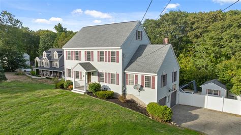 25 Cottonwood Rd, Plaistow, NH 03865 - MLS 5062097 - Coldwell Banker