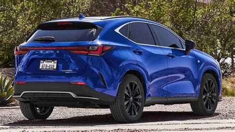 El nuevo Lexus NX 2022 en sus dos variantes híbridas ya tiene precios