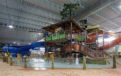 Kalahari Resort In Sandusky Ohio Has Large Indoor Outdoor Water Park