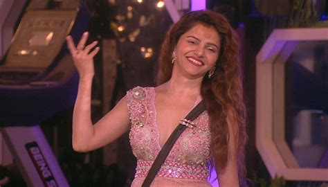 Bigg Boss 14 Written Update Day 136 Nikki Tamboli Fights With Rubina