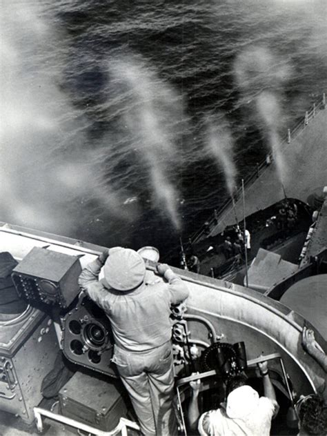 √ Pass This Story On To Future Generations Kamikaze Crash Into Navy