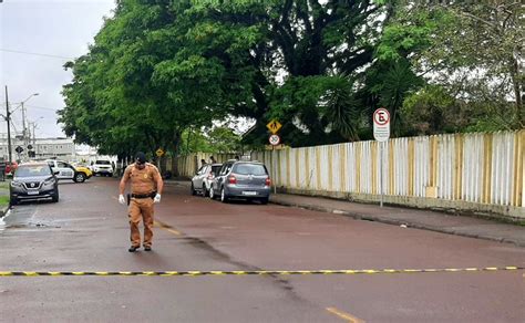 C Mera Flagra Homem Matando Mulher Na Frente Dos Filhos Em Escola De