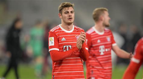 Bayer Leverkusen Josip Stanisic Verwundert über Freigabe Des Fc Bayern