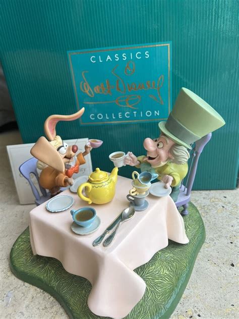 Wdcc Disney Alice In Wonderland March Hare And Mad Hatter A Very Merry