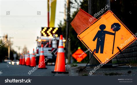 15,242 Road Detour Images, Stock Photos & Vectors | Shutterstock