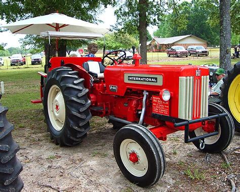1963 International B-414 Diesel Restored antique tractor | Flickr ...