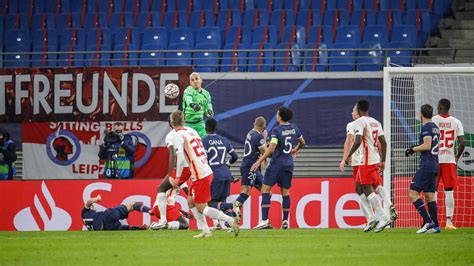 Deux Défaites En Trois Matches Pour Le Psg Battu Par Leipzig 2 1