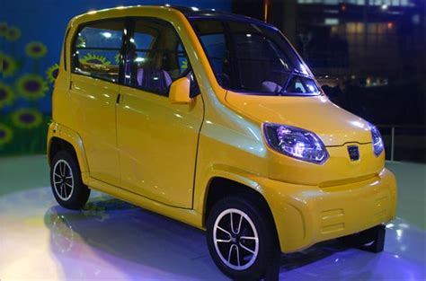 Bajaj RE60 Quadricycle Launch Postponed in India