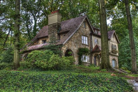 Distinctive Homes Of Reading Pa Tudor Style Homes Gorgeous Houses