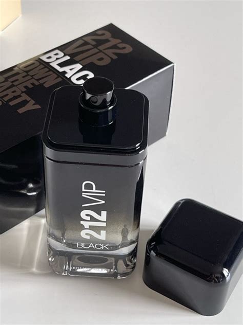 P607 CAROLINA HERRERA 212 VIP BLACK OWN THE PARTY NYC FOR MEN EDP