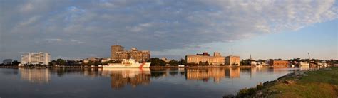Wilmington Lunch Restaurants: 9 Spots for a Mid-day Break