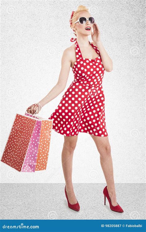 Retro Pin Up Girl Shopping Stock Image Image Of Shop Makeup 98205887