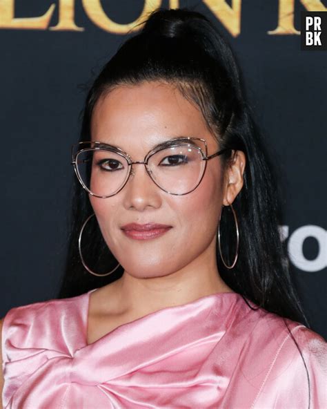 Photo Ali Wong à la première mondiale du film Le Roi lion au cinéma