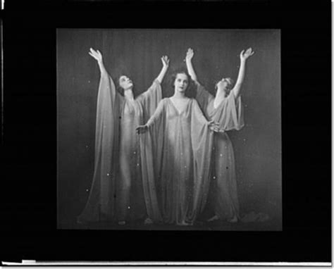 Isadora Duncan Dancers By Genthe Arnold 1869 1942 Photographer