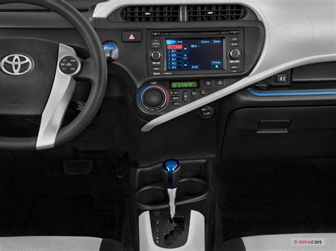 2013 Toyota Prius c: 30 Interior Photos | U.S. News