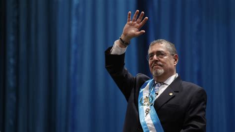 Bernardo Arévalo nuevo presidente de Guatemala pese a los intentos