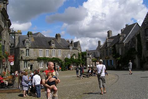 Quelles sont les activités à faire en Bretagne Drive or Phone