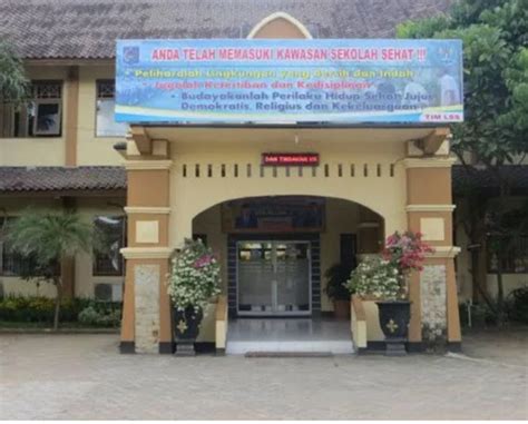 SMAN 2 Mataram Dukung Razia Bolos Begini Alasannya GenPI Co NTB