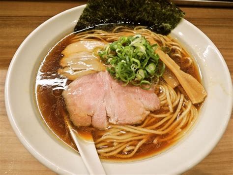 今日の一杯 中華そば一辰の「中華そば（醤油）（850円）」 ラーメンデータベース