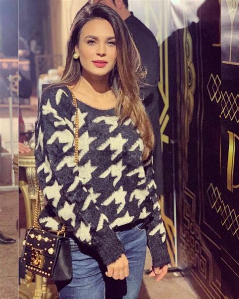 7 Hot Sexy Mahenur Haider Bikini Pics