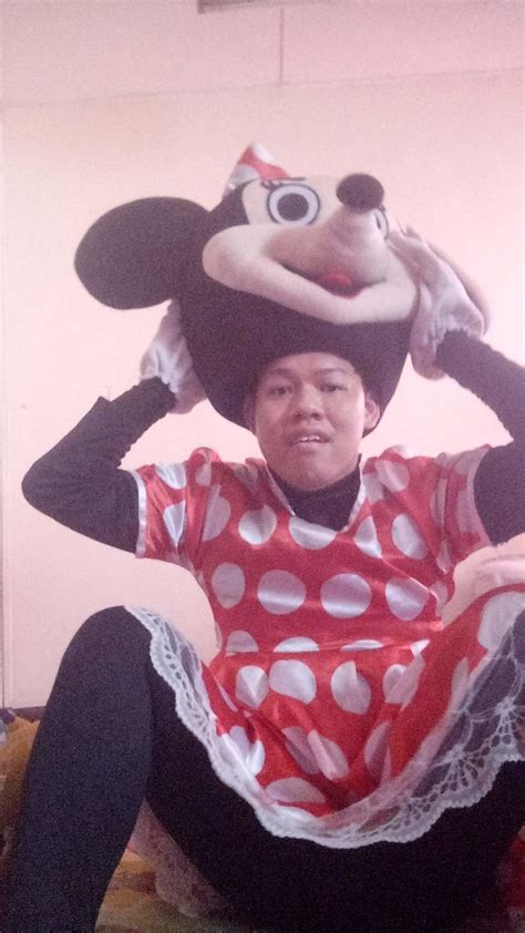 Me Unmasked Minnie Mouse Mascot Costume Stompy Lin Flickr