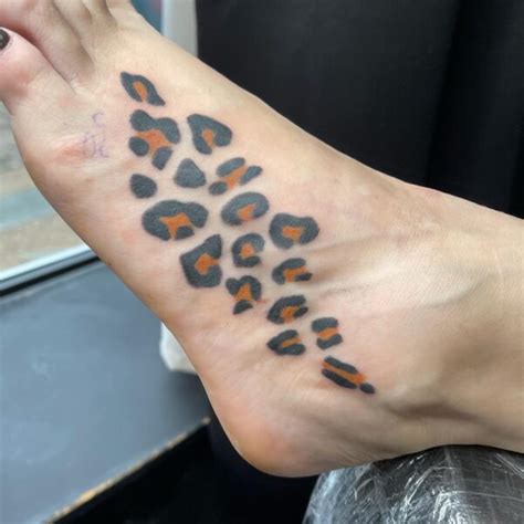 25 Best Unisex Leopard Print Tattoo Designs September 2023